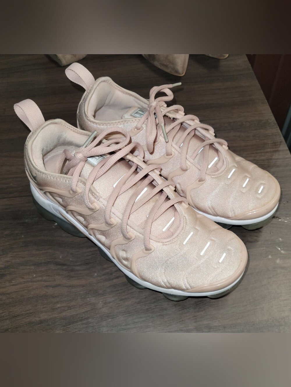 Nike AirMax Women’s Lightweight Pink Athletic Sneakers 8